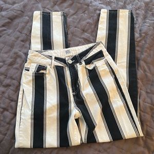 COPY - BDG Black & White Stripped Mom Jeans